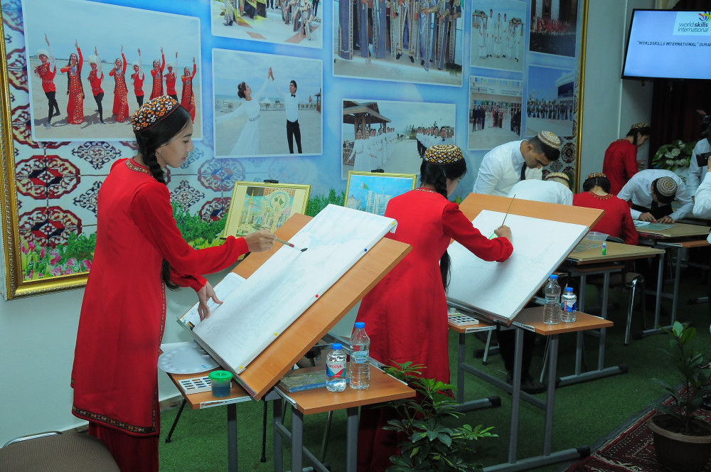 “Zehin zehinden zyýada” şygary astynda geçirilen “Hünär ussatlygy” bäsleşigi